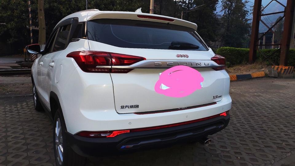 beijing·x3-各位北京智达X3的车友们，我的车是北京智达X3 6.99万   1.5T cvt荣耀款。市区路段40-60公里，跑了一次高速，平均80-90公里，请问各位车友，我的车现在表显油耗正常吗？