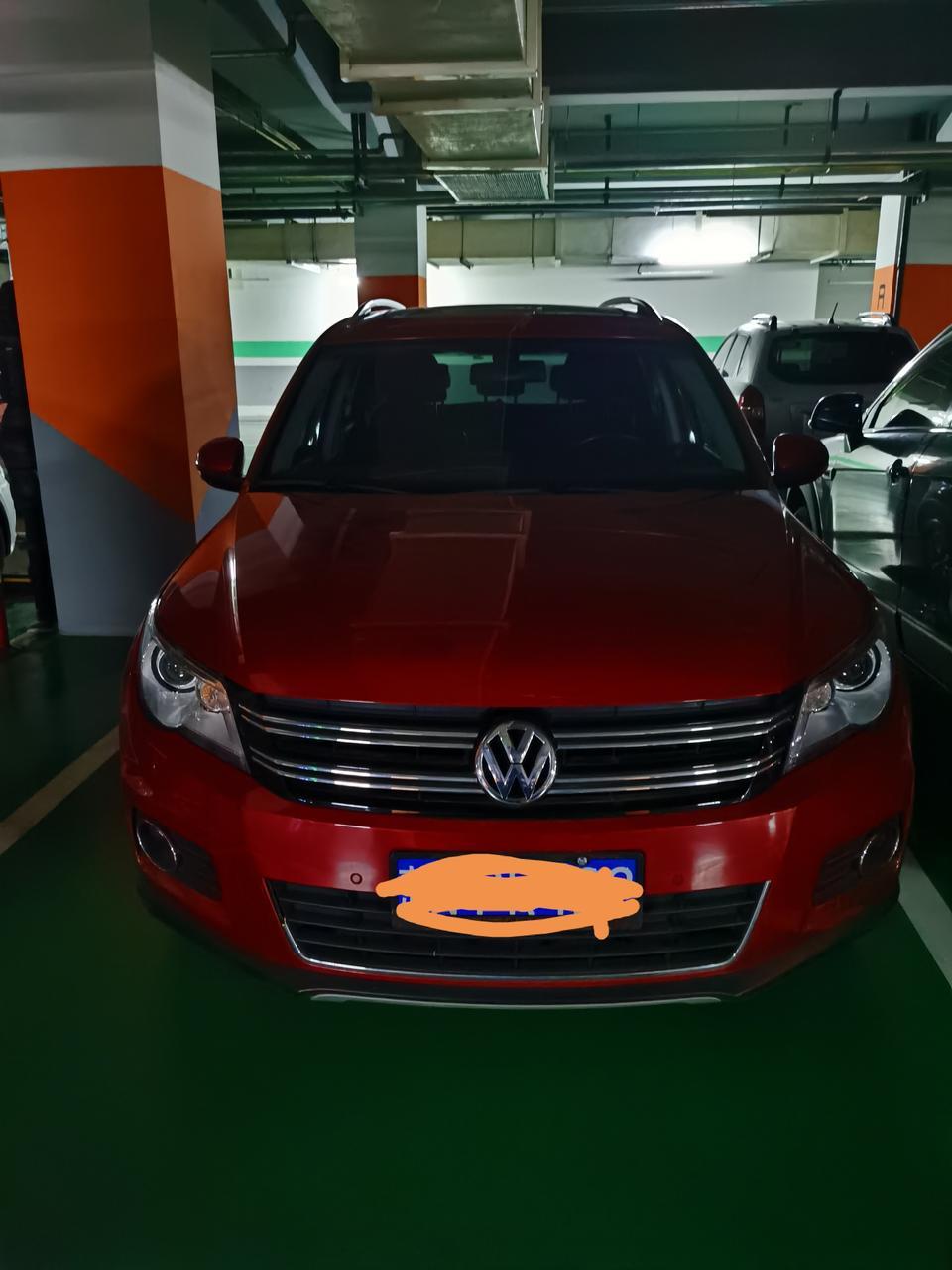 2012年红色途观，公里数10万，全程4s店保养，北京个人一手车，车上有三处伤。大概多少钱