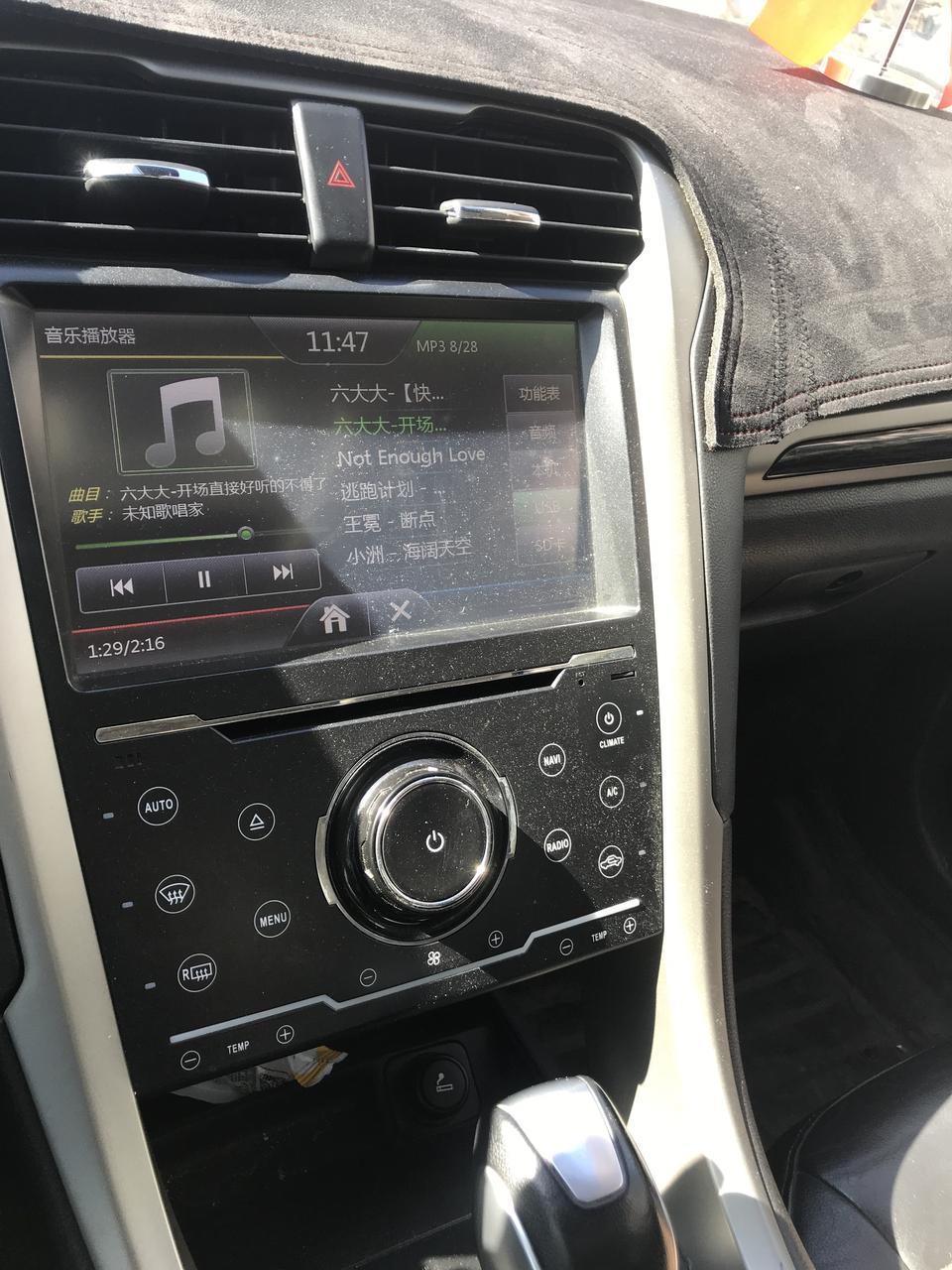 14蒙迪欧2.0T时尚原厂行车记录仪怎么用？买的时候换了个中控，一直用不了，不知道怎么用，有没有知道的！