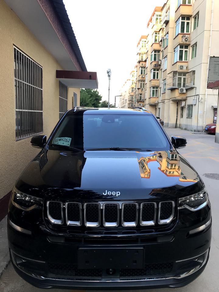 大指挥官-求解：大指右拐弯车速50左右，左前轮当当当的抖动，是什么原因。