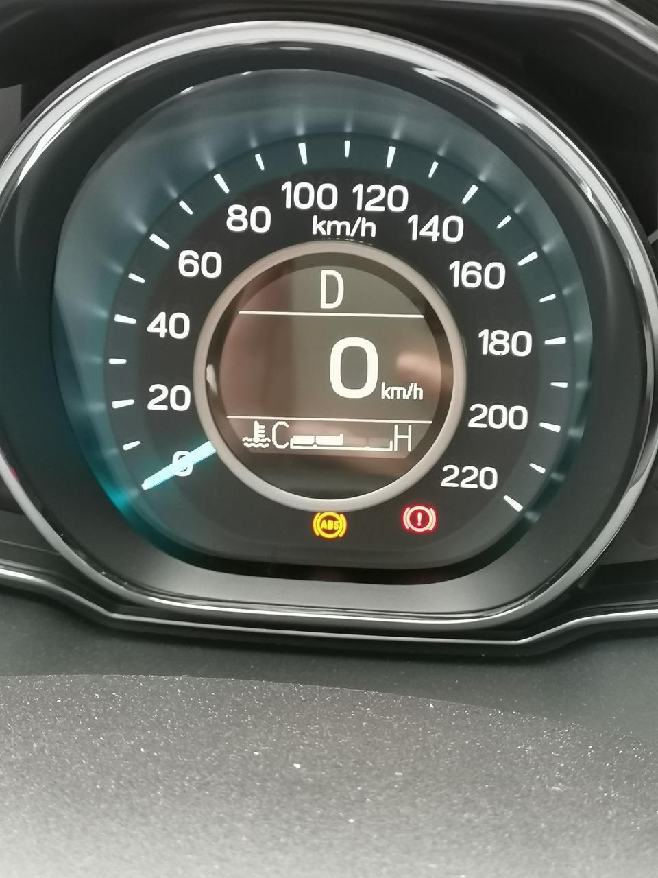 昨天刚买的新车福睿斯，为什么这么多故障灯亮，这是故障车