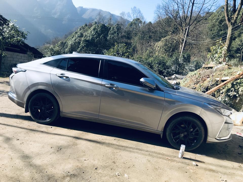 奕炫-你们车上高速稳吗？我的直接不敢跑.飘得一批