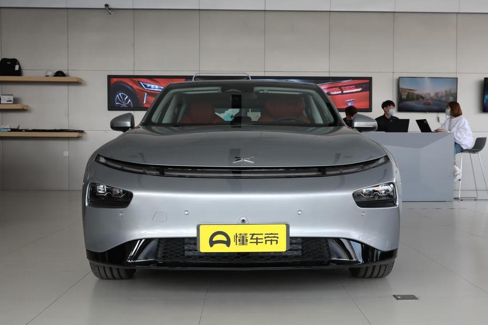 同等价位，小鹏汽车P7和特斯拉国产Model 3你会怎么选？