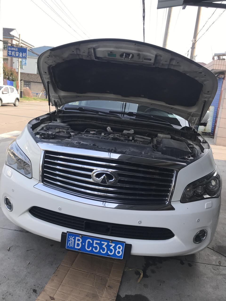 英菲尼迪QX80
英菲尼迪(进口) / 进口 / 大型SUV
启动马达在哪？