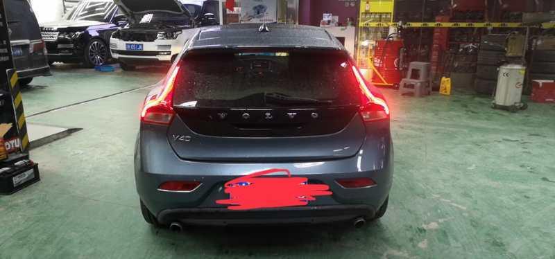 大家好！沃尔沃v40  13款开了3万8千公里，二手价8万7，能入手吗？这个车怎么样，有什么需要注意的问题吗？求助！