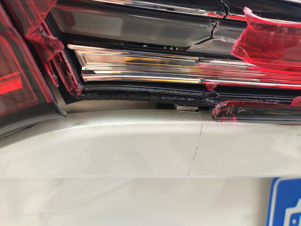 长安cs75-这个去换大概需要多少钱啊？