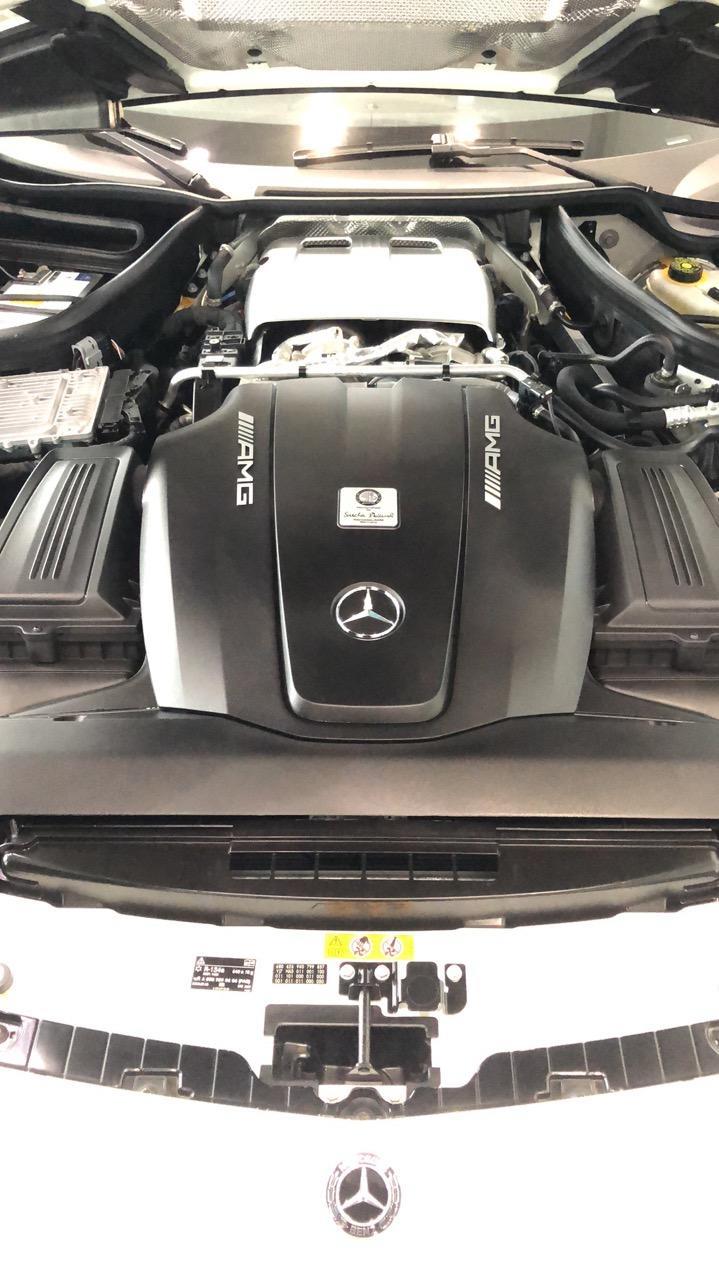 奔驰c级(进口)-昨天刚定的c260coupe 问一下有选装柏林之声的车主么？
