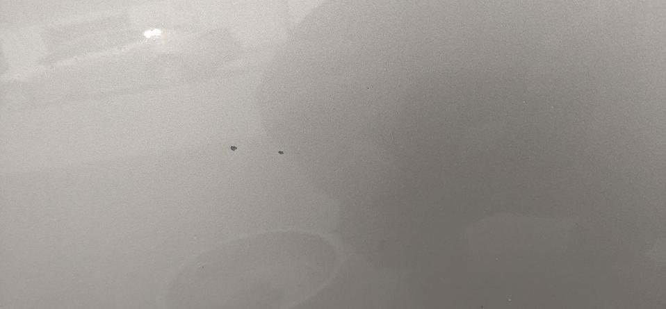 荣威i5-你们的i5有这样吗  一个左前门  一个右前门 还有一个前机盖  漆面太薄了吧