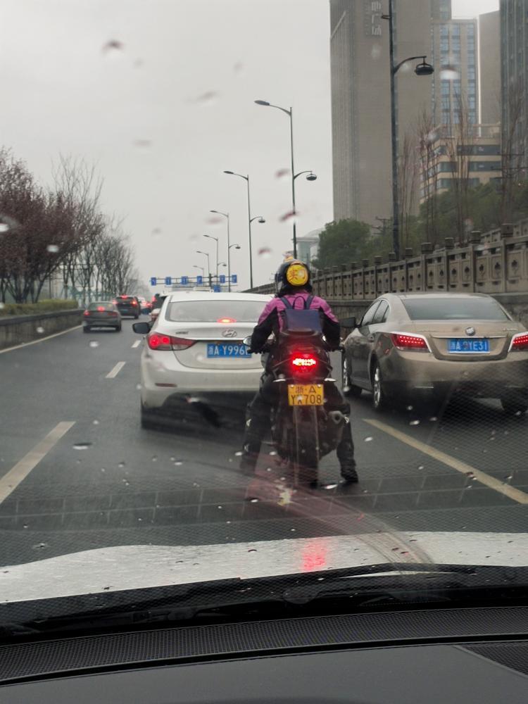 途昂x-330城市开，动力怎么样啊？没钱买380！