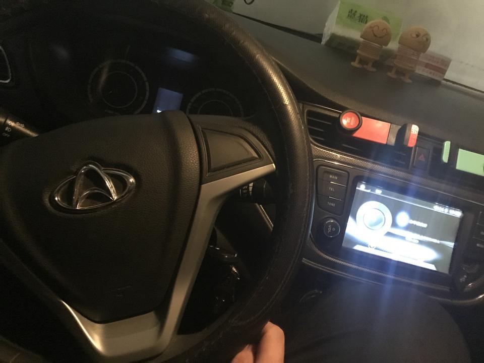 请问一下欧诺s2017款的倒车灯型号和刹车灯型号，又换过的吗？