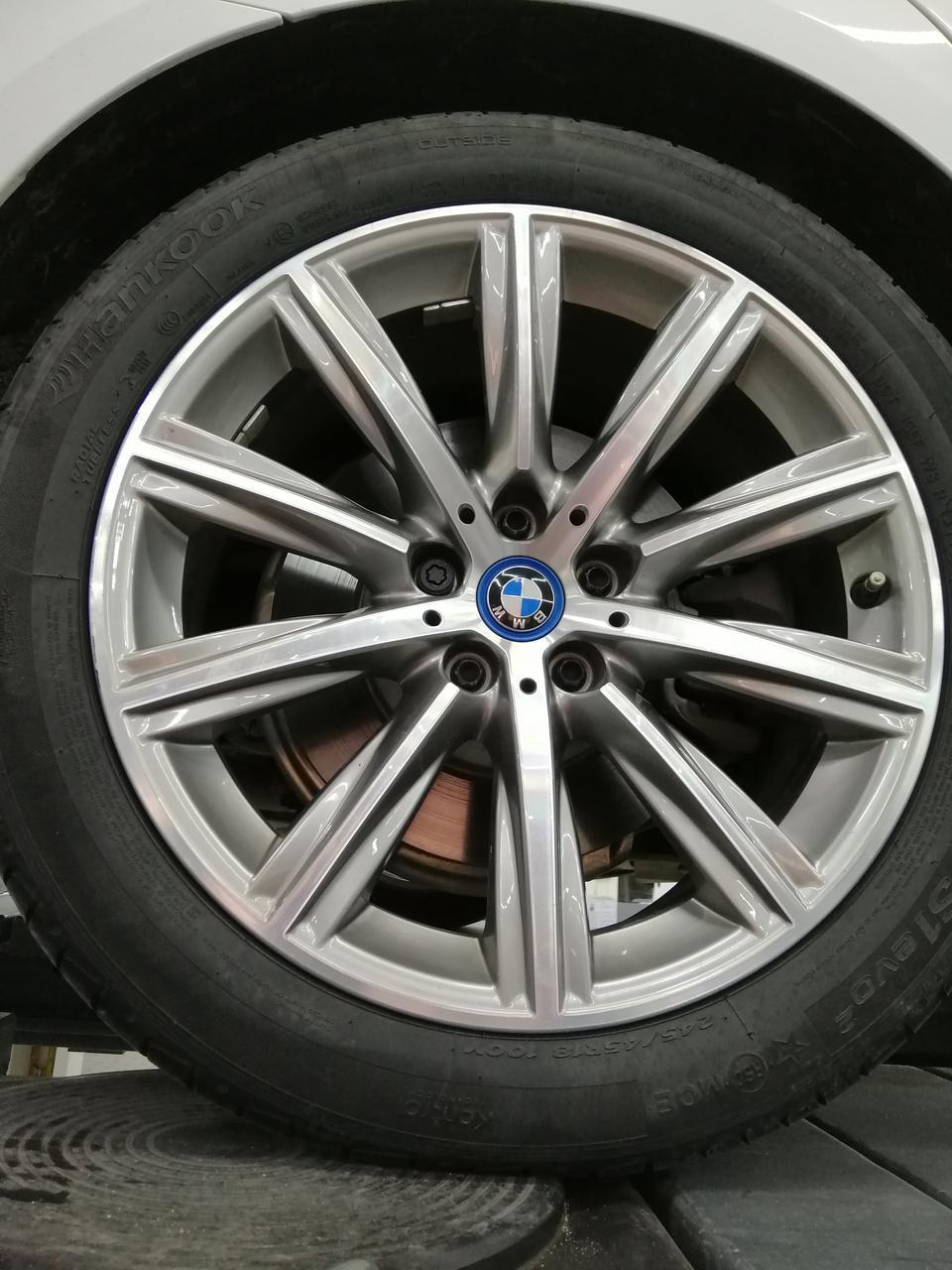 宝马5系phev-宝马530le车胎轮毂断裂是什么鬼，车友们经常碰到这种情况吗