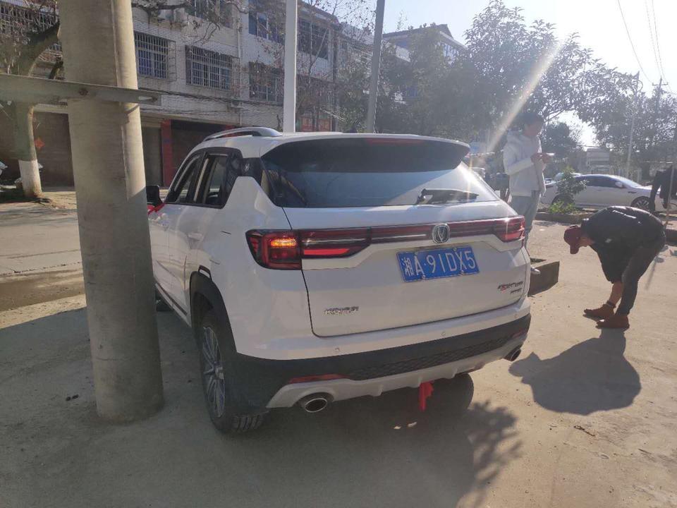 长安cs35 plus-13万买的二手转卖能卖多少？