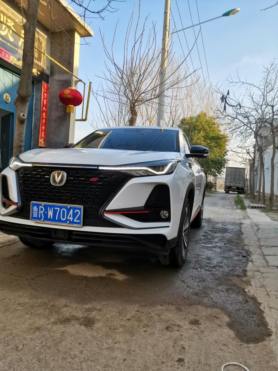 长安cs75 plus-你们的导航有没有出现过 明明前面路口该左转 屏幕显示也是左转  但是他语音报的确实向右转 最近发现两三次了 用的是腾讯地图