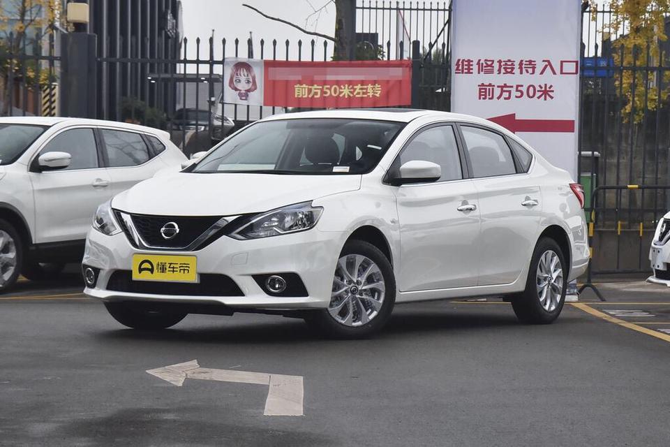 2020款新经典轩逸豪华自动版，新车挂挡感觉很硬，正常吗？