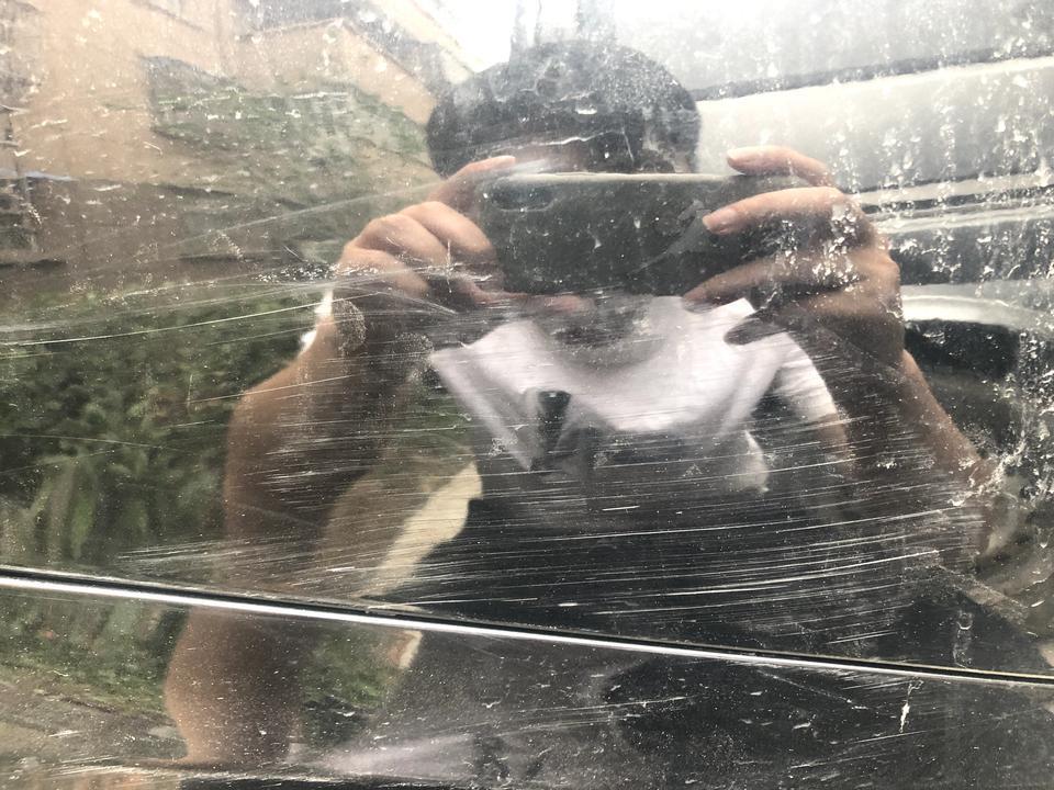 红旗h5-这种划痕算严重吗？4s修复大概要多少钱？可以用某宝补漆笔自己弄吗