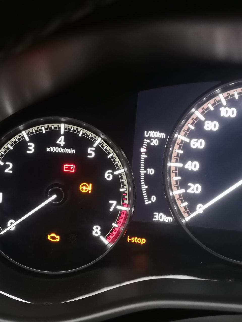马自达3 昂克赛拉-请问这是电机接触不好还是要没电了 还是电瓶坏了 刚买的新车坑啊