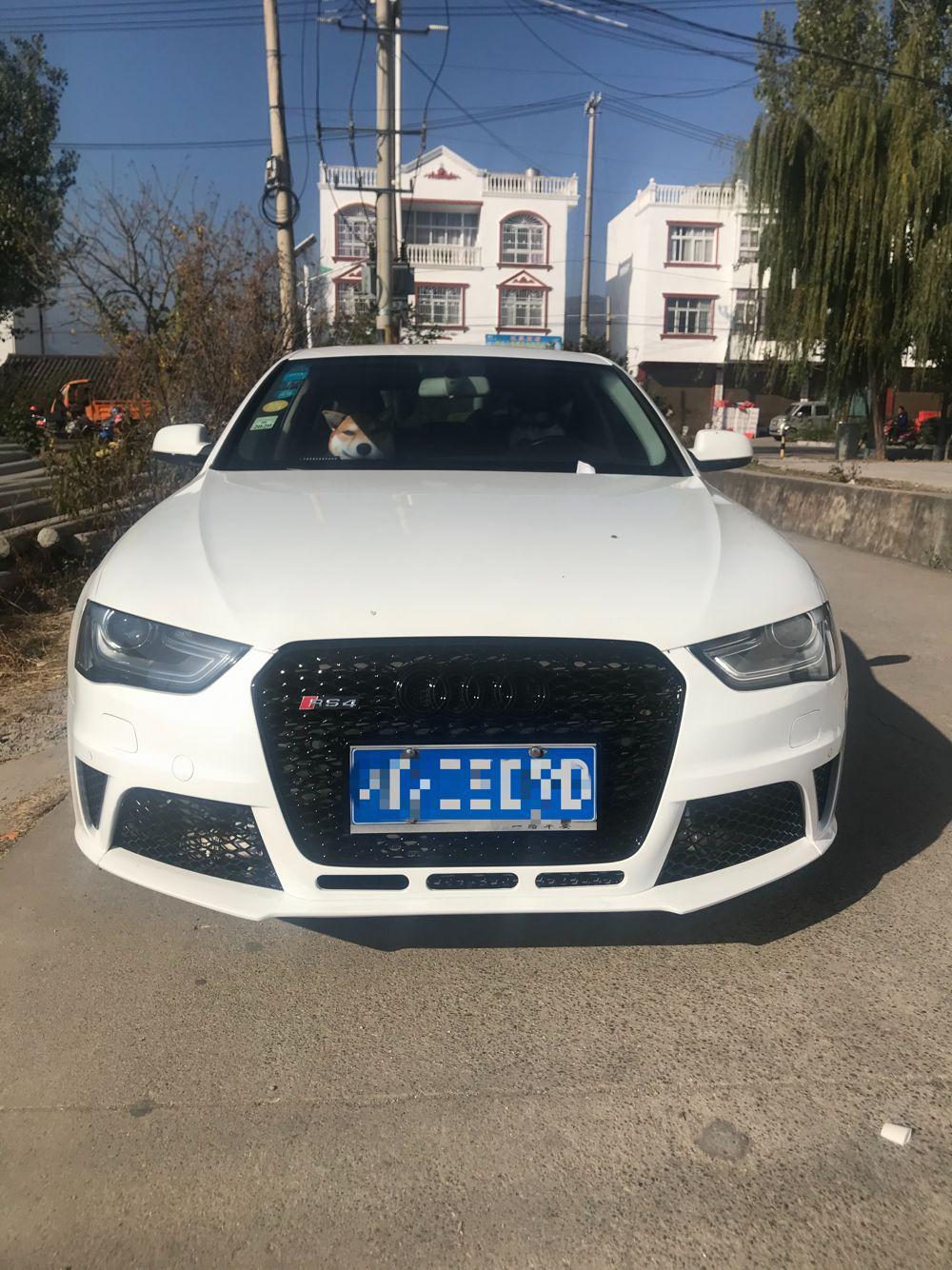 奥迪A4L 13款奥迪a4l2.0t进取版行驶8.9万公里，天窗异响，打开天窗就不响了，关闭天窗就响。感觉是那种板子松动