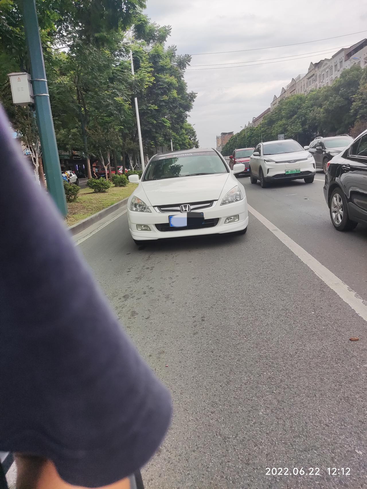 请问这是几代雅阁，真的好看！车主收拾的很精神，真不错！