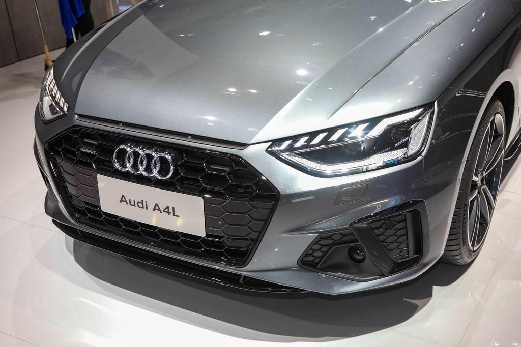 奥迪A4L 2022 45TFSI 顶配的话，多少钱落地合适？应该包含哪些才算正常？坐标深圳