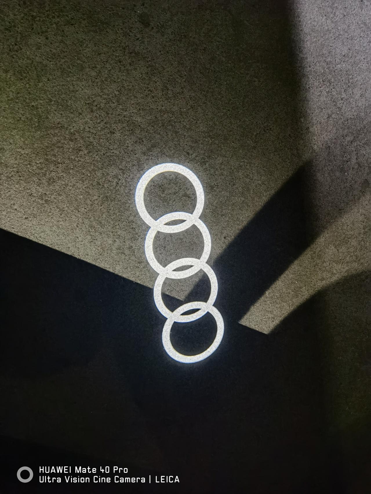 22款奥迪A4L豪华动感为啥有时无钥匙进入解锁上锁失败，不灵敏是咋回事