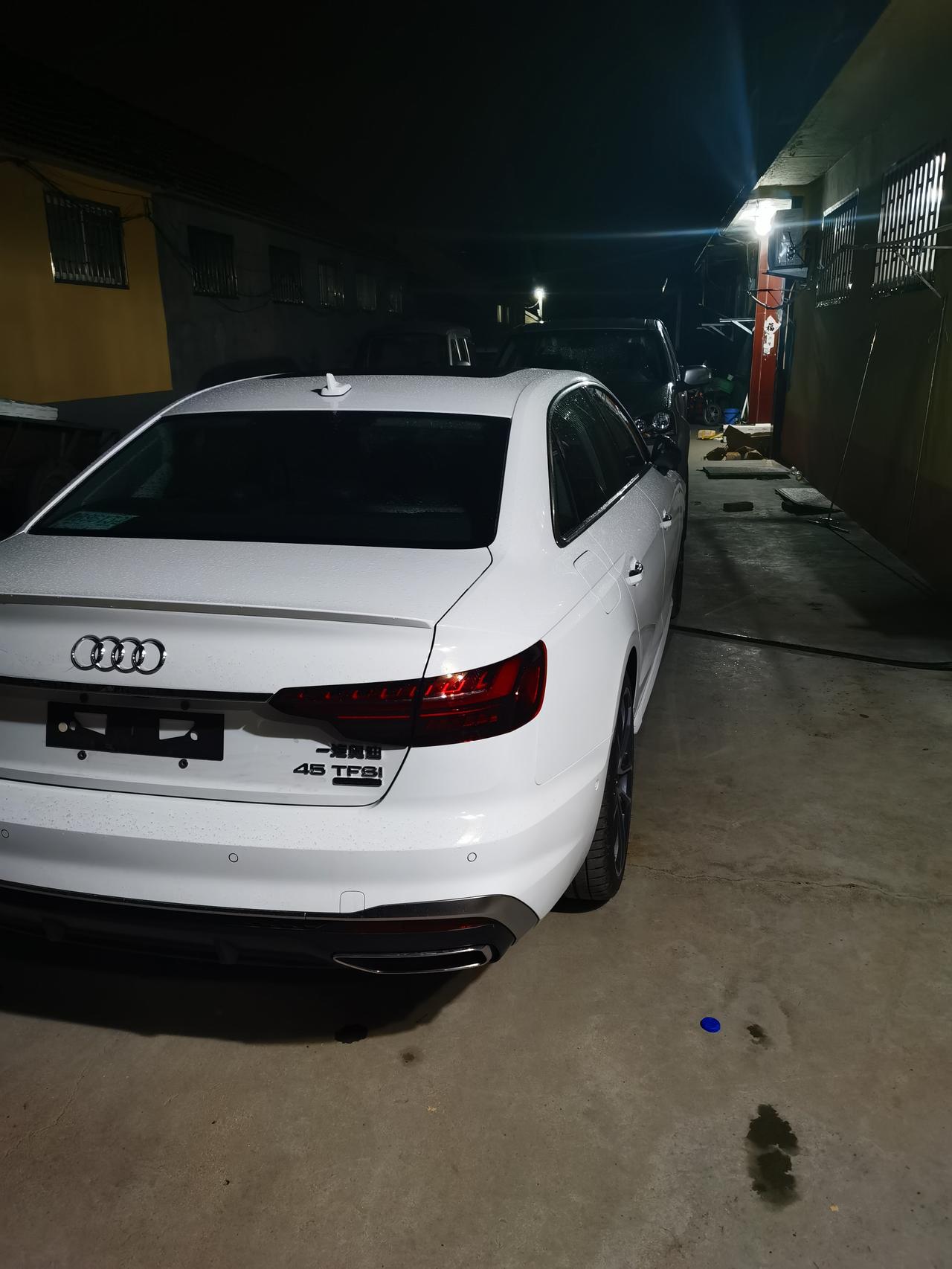 奥迪A4L 45的，大家油耗大约多少呢