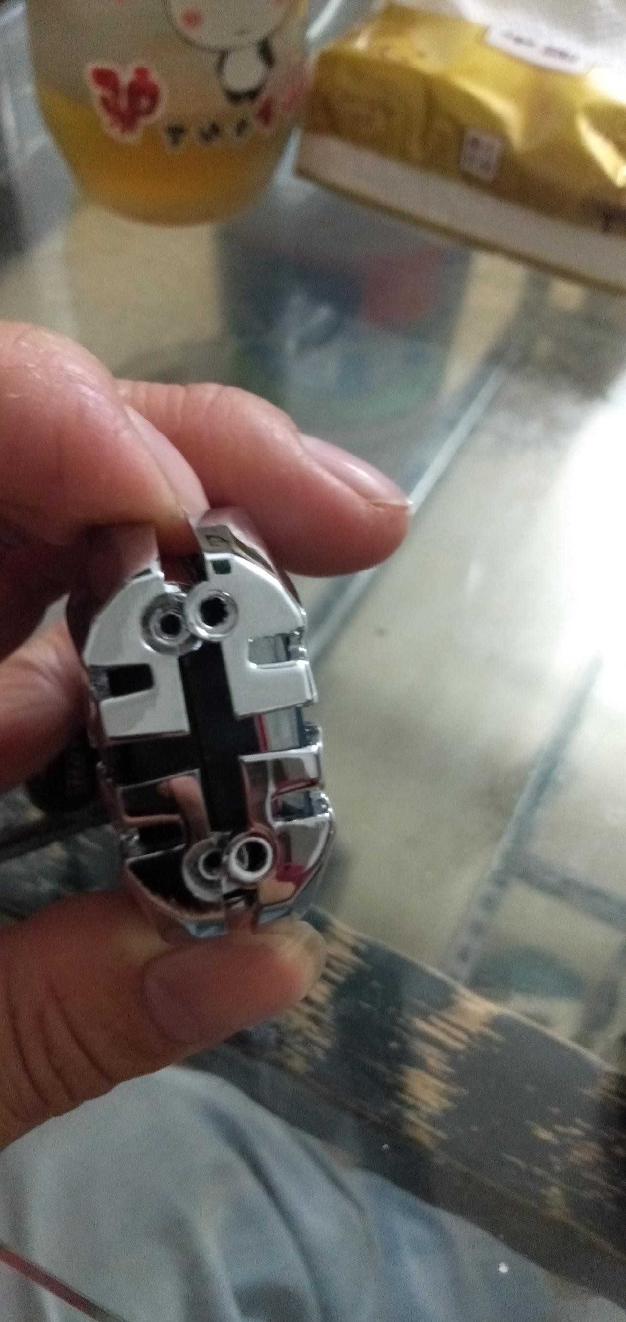 哈弗H6 车友们 想看看各位的车匙套 之前在某宝买了一个 一个月不到就掉了两粒镙丝 本人从事五金行业