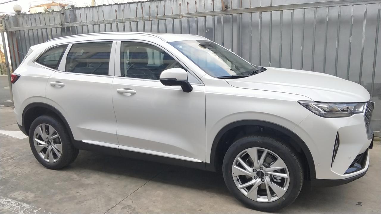 哈弗H6 请问一下各位车主们能不能解答一下三代1.5T有没有car play本人想换手机，如果有的话考虑换掉华为了