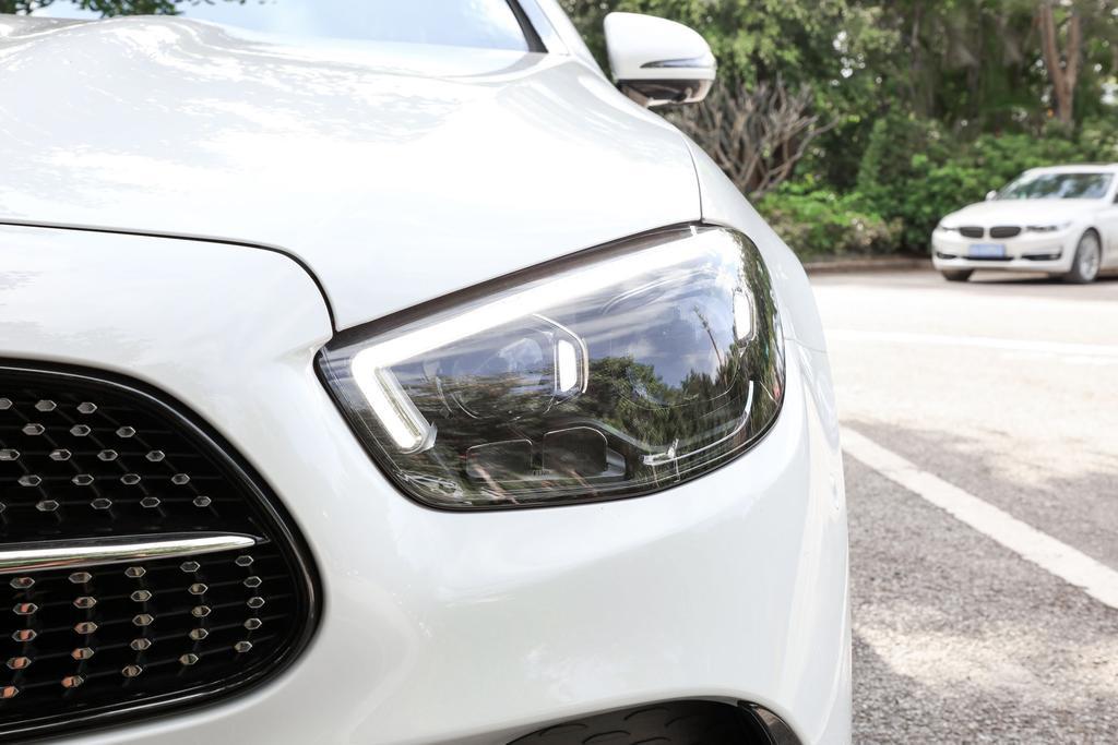 奔驰E级(进口) 请问各位大佬 E 260 coupe   可以选装这个大灯吗？   需要多少钱