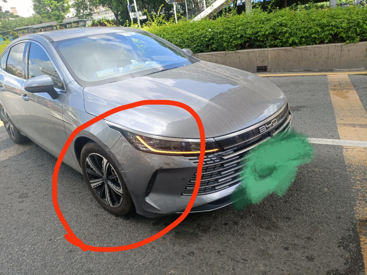 比亚迪驱逐舰 05 各位车友，帮我解答一下。今天在路上变道剐蹭一辆保时捷，走了保险，我全责。他的保时捷是新车，还没上牌。