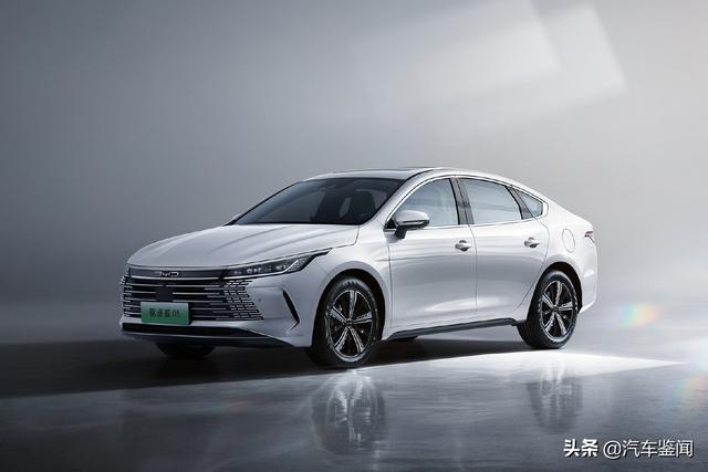 比亚迪驱逐舰 05 谁有黑色外观的驱逐舰05？发出来看看