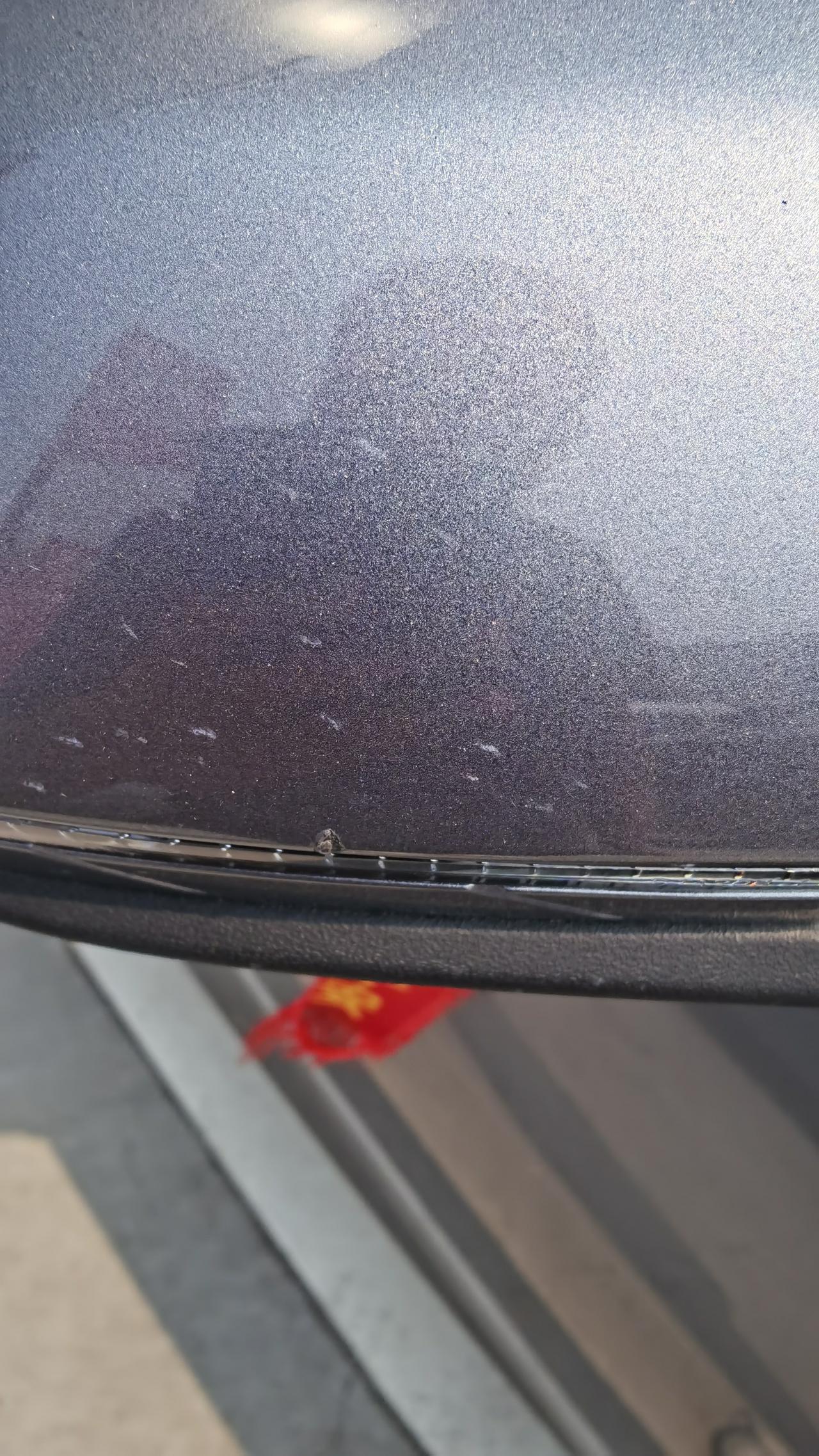 比亚迪驱逐舰 05 提车3天跑了快400公里了，走夜路把右后视镜碰了个小印，心疼死我了，这个修一下多少钱啊，还有电池护板