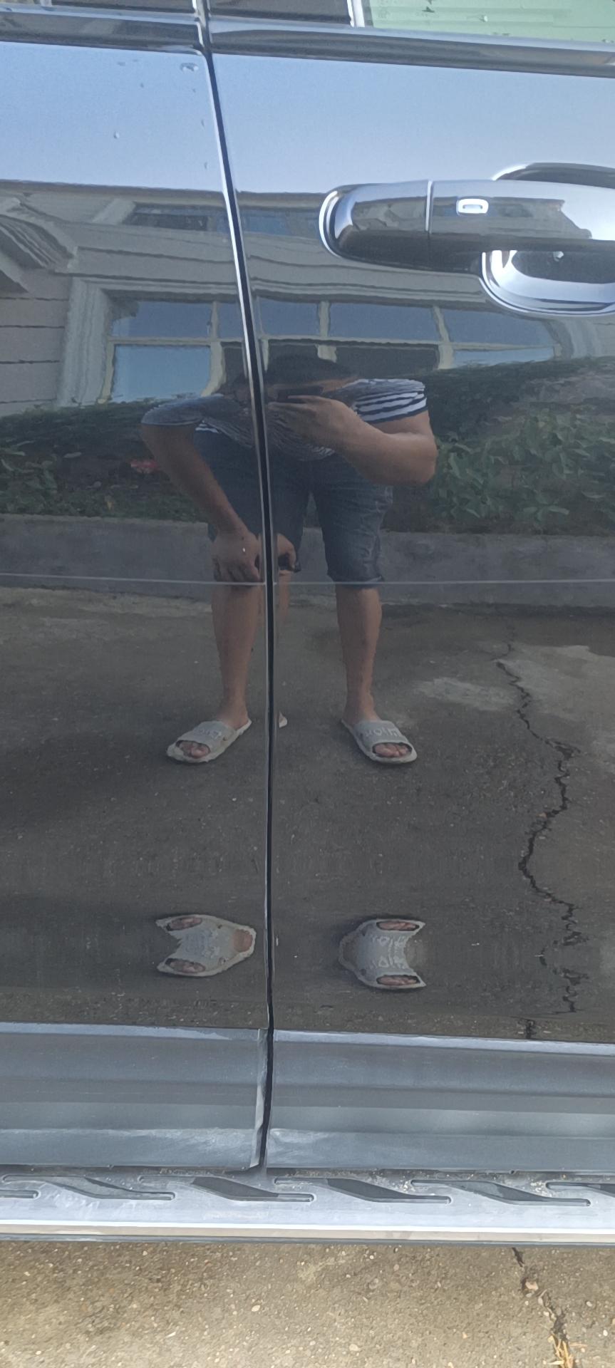 探界者有没有车友贴膜，油漆真心薄