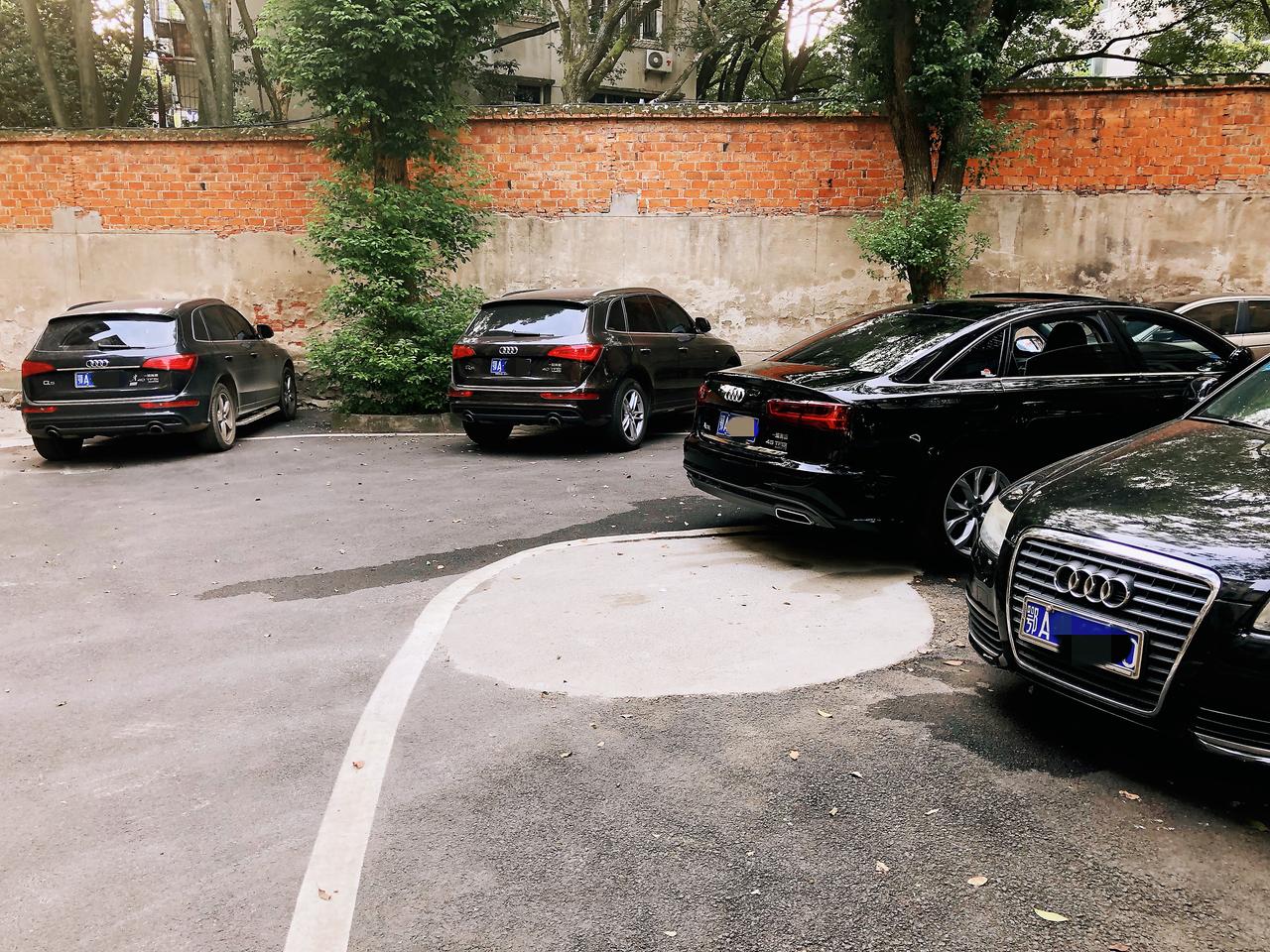 奥迪A6L 2018款2.0t 35tfsi a6l c7pa时尚型，间歇性加速异常 （保养后短期，以及添加燃油添加剂后