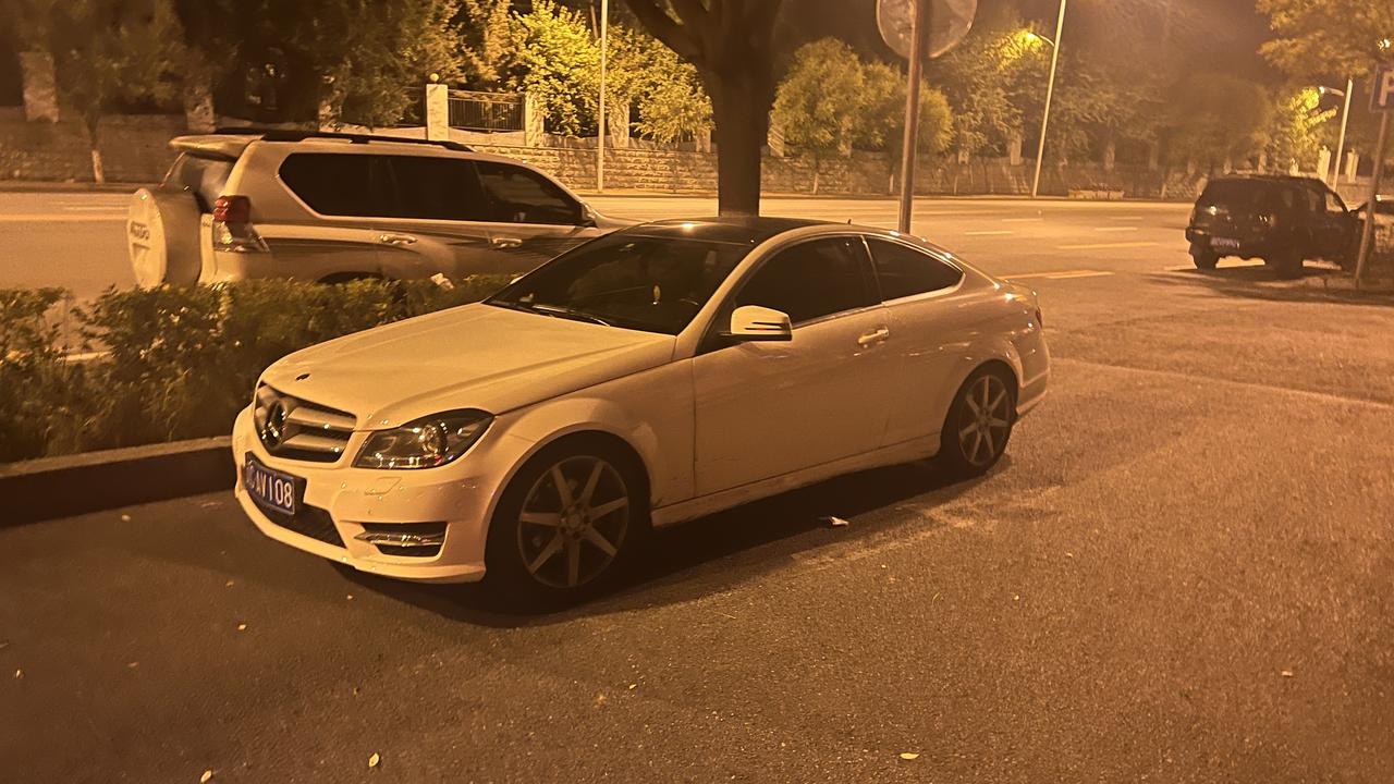 奔驰C级 问一下各位大佬，这是哪年款的奔驰什么车。