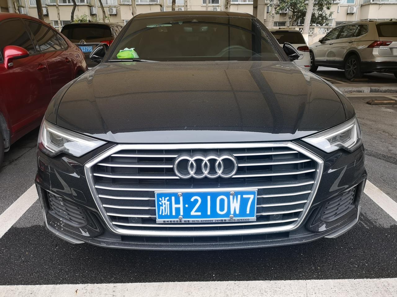 奥迪A6L 车子买来至今已有半年，开了5000公里，其他都好，就是座椅太不舒服了，换了三次靠垫，都不理想。问一下各位兄弟