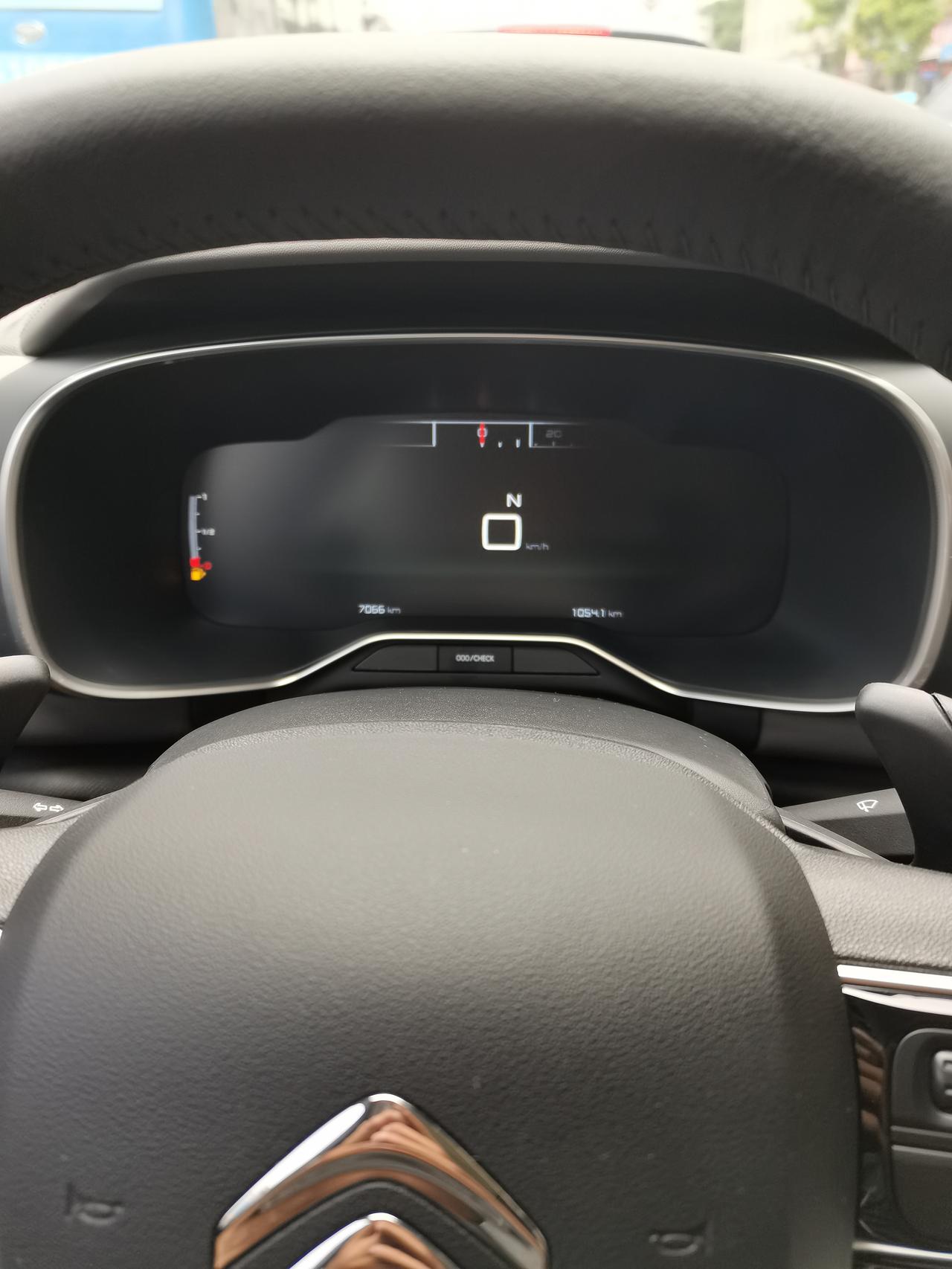 雪铁龙天逸 C5 AIRCROSS 哪位大神遇到过这种情况？怎么解决的？