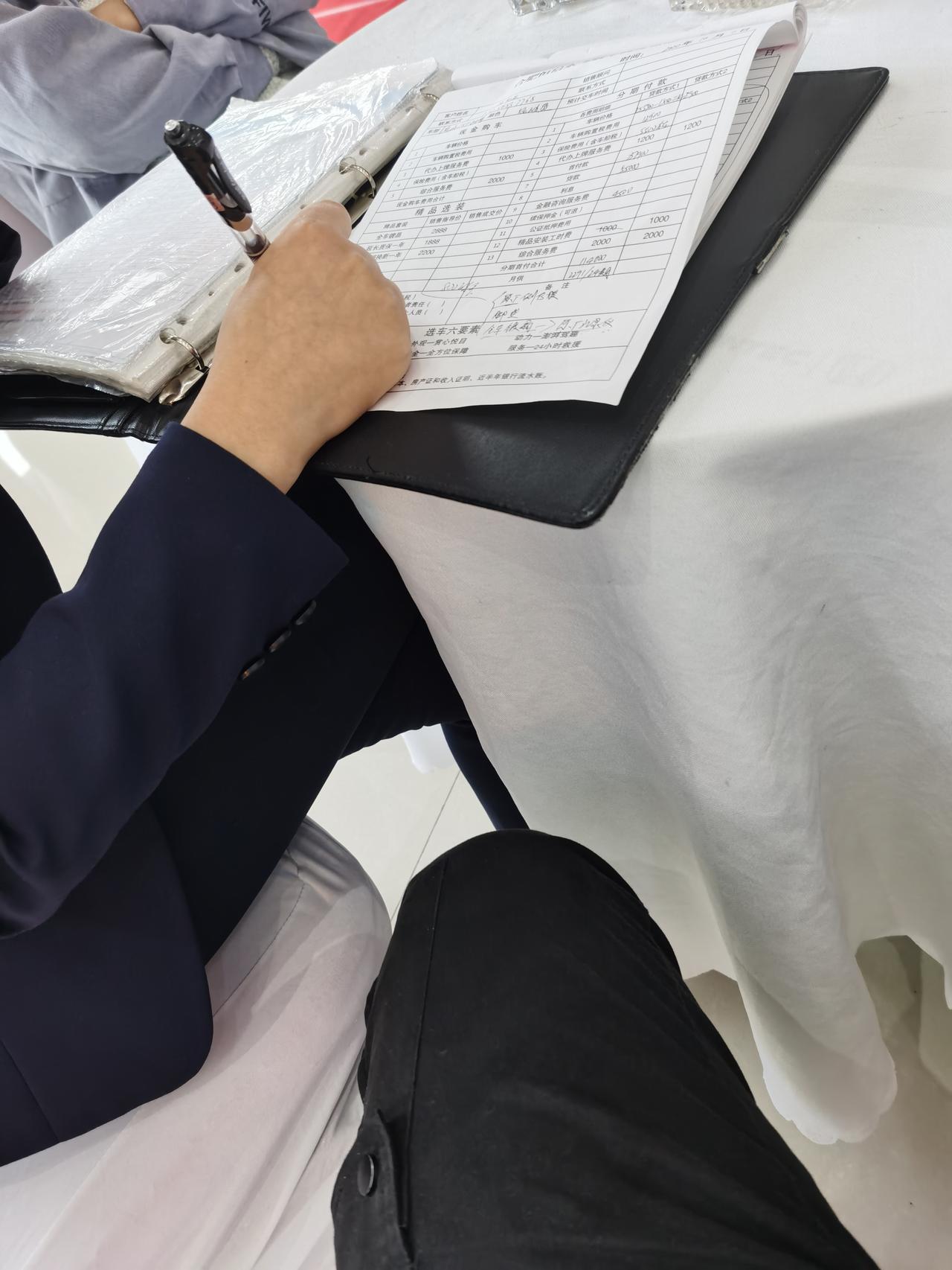 本田思域 2020年十月七号定的炫动蓝劲擎版裸车142900贵吗安徽合肥