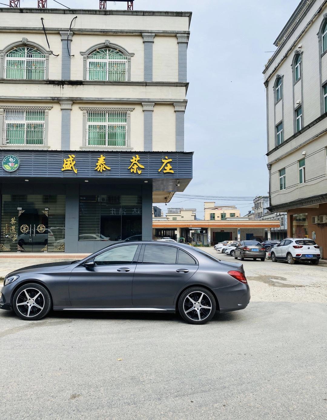 奔驰C级 2015款c180L有人了解惠州能卖多少钱左右吗