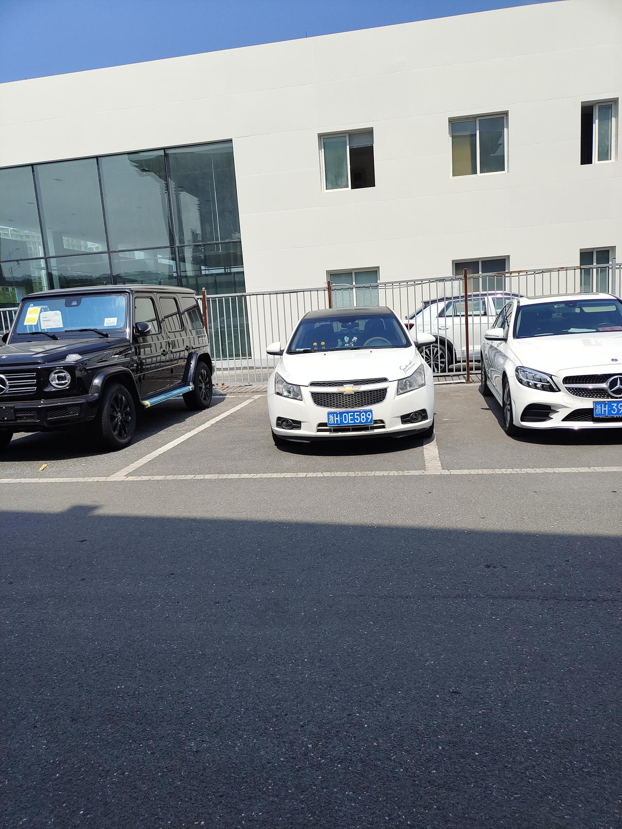凯迪拉克CT5 ct5铂金，ct6豪华，c200l 落地都是32.5的情况下，选什么好。大家意见客观点。谢谢