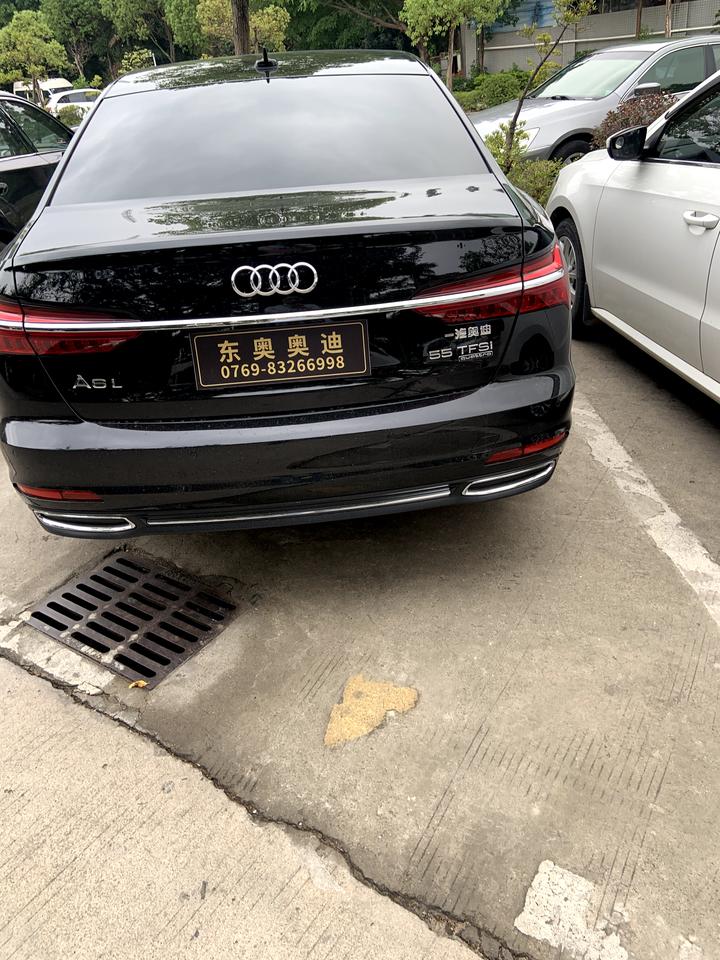 奥迪A6L 这车加防冻液和雨刮水的是在那个位置呢？另外你们的那个隔热板是这样的吗？担心自然的问题，这车又不在召回内。
