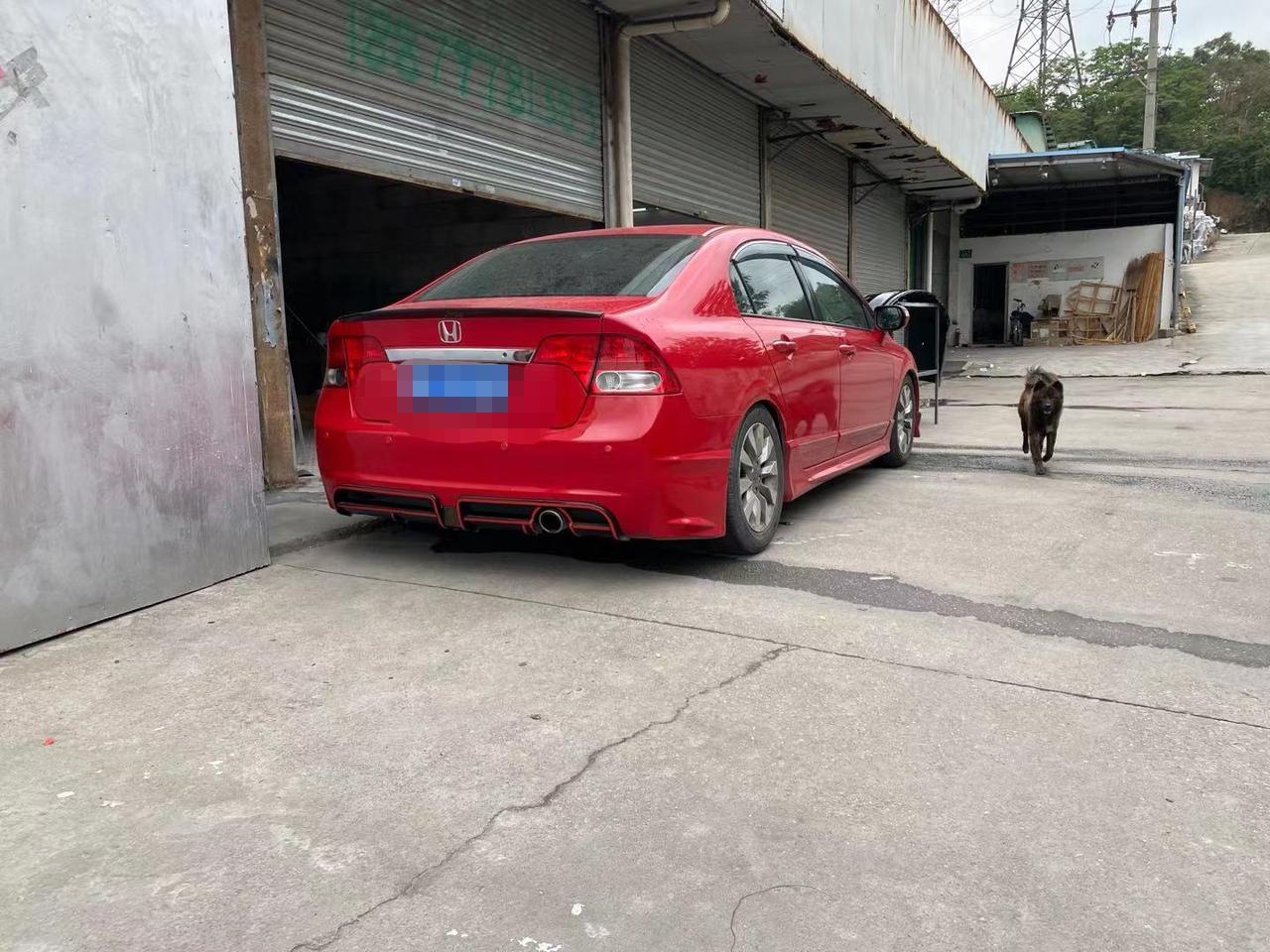 09年思域高配，天窗拔片都有，车况很好，20万公里，还能值多少钱