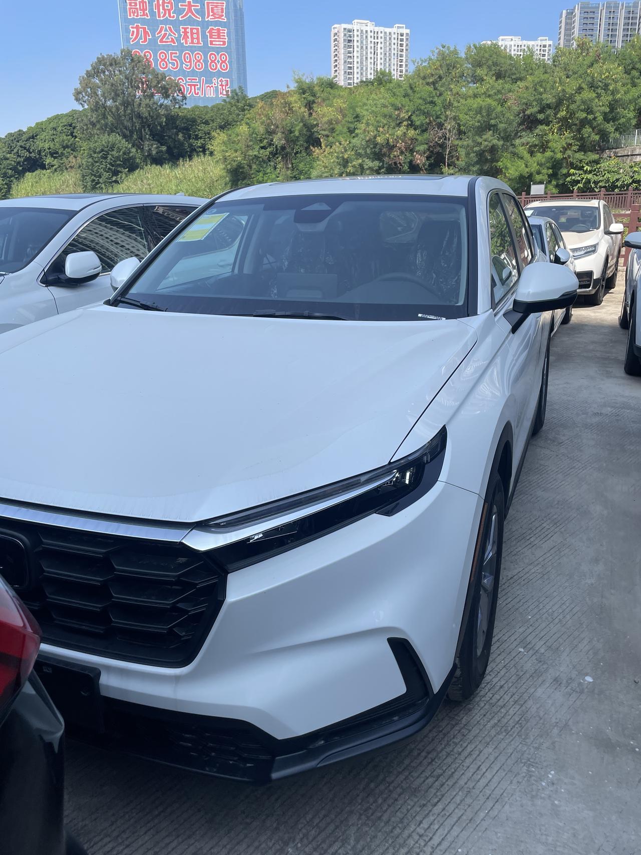 本田CR-V 2023锋尚5座跟智领推荐哪一款？如果买了锋尚后期能够升级原厂360吗？费用多少？