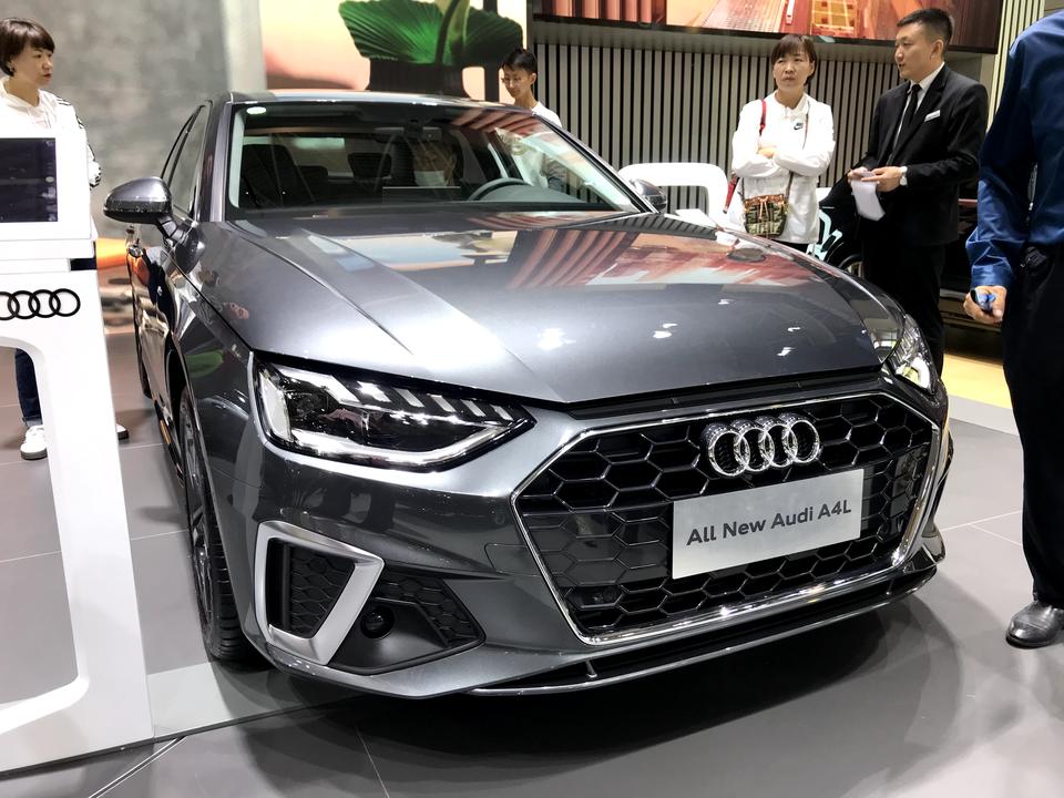 奥迪A4L 大家的a4l原厂没有bo音响低音有共振么？怎么解决的啊，马上提车了，比较担心共振问题，以前坐朋友老款的后排共