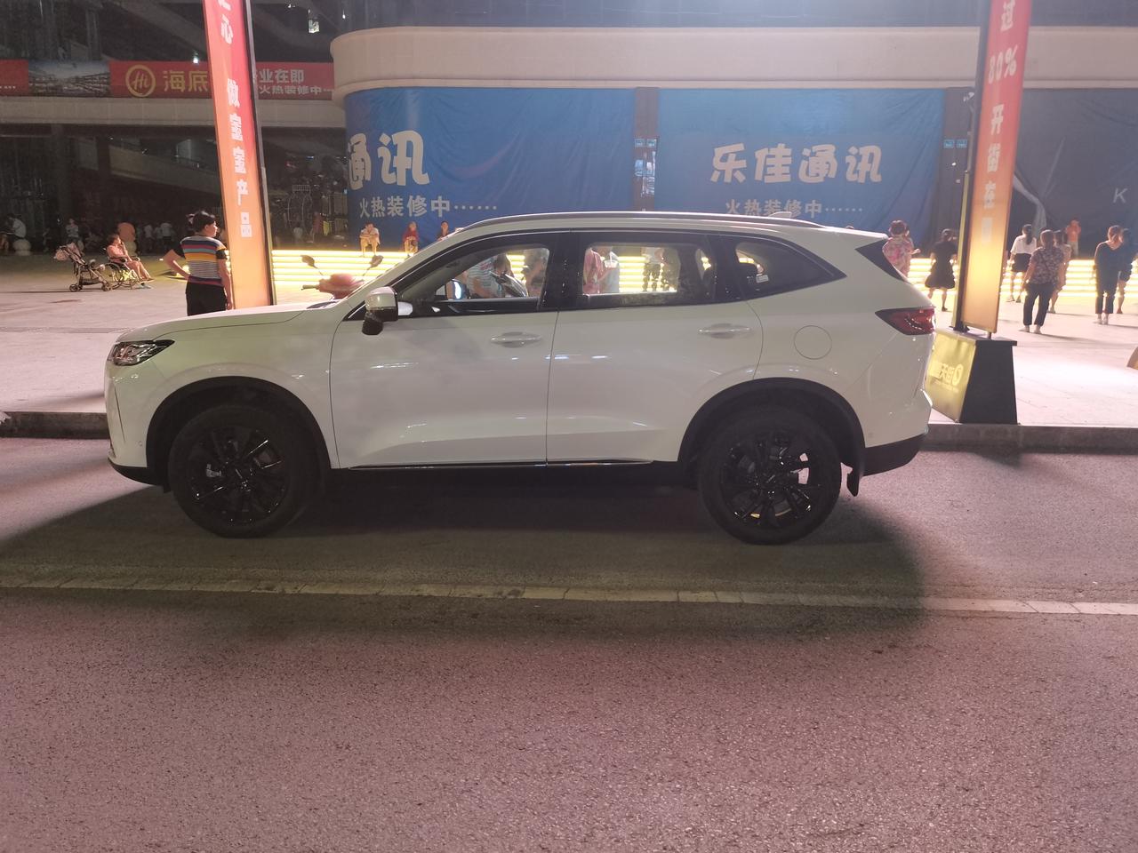 哈弗H6 上坡踩油门有时间没动力，松开油门在踩又有动力了，是怎么回事？3代哈弗6/2.0顶配那款，7月底提的车
