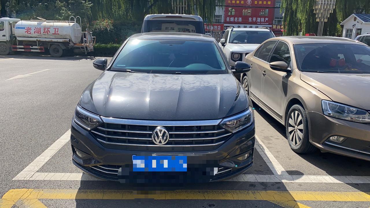朋友们 我的21款速腾涉水后 发动机没问题 雾灯进水起雾了 喇叭发闷  你们有这样的遭遇吗  然后怎么处理的？