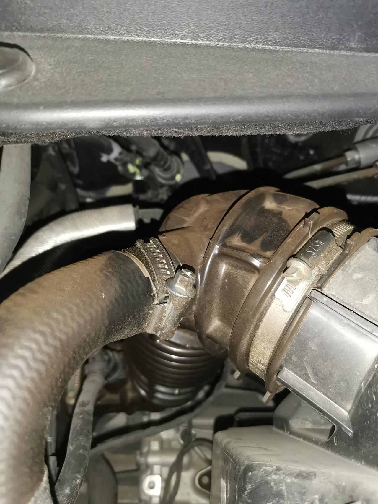 哈弗H6 新车8个月，2代，这个问题正常吗？