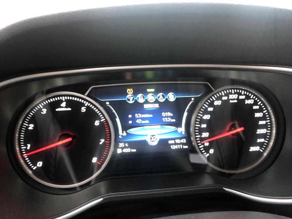 红旗H5经典 感觉车上的油耗计时跟现实油耗不相符，有时忽高忽低，有时显示的是还有400公里，实际跑了十公里就已经掉了30