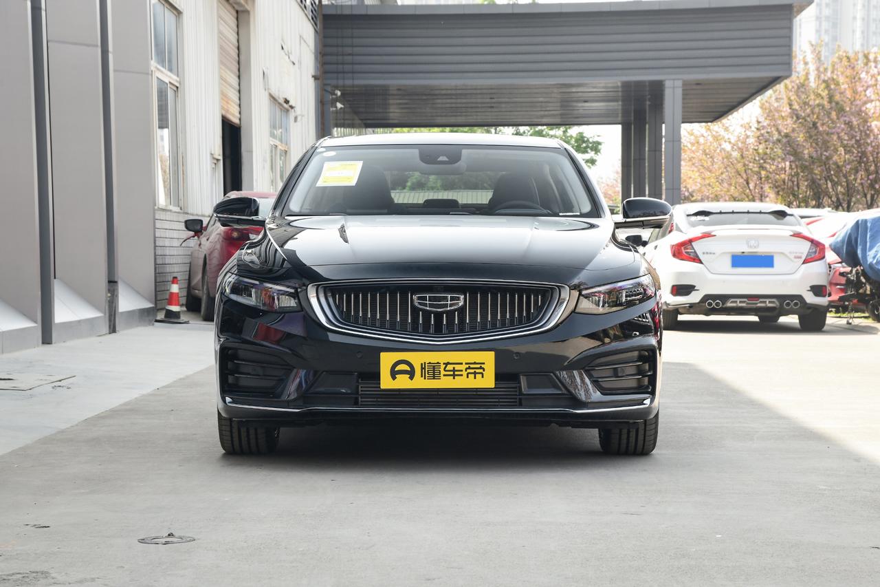 红旗H5经典 手头有8个w，红旗H5  1.8T旗韵版和吉利星瑞2.0T尊贵版你们会选哪个