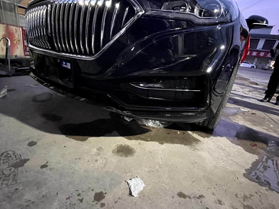 红旗H5经典 换个前保险杠要多少钱如何走保险