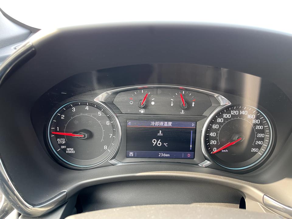 我是22款探界者，拓届版2.0T新车200公里，加了两次油，油表都是剩下最后一格就跳枪了，去售后电脑检测，油箱只有63%